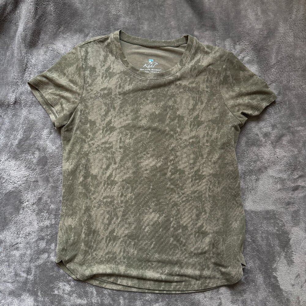 Kuhl KONSTANCE Womens Size M Short-Sleeve Green Camo T-Shirt